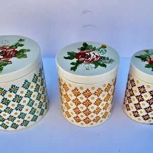 Lot Of 3 Canister Set The Pioneer Woman Metal Farm House Kitchen Floral Tops VTG